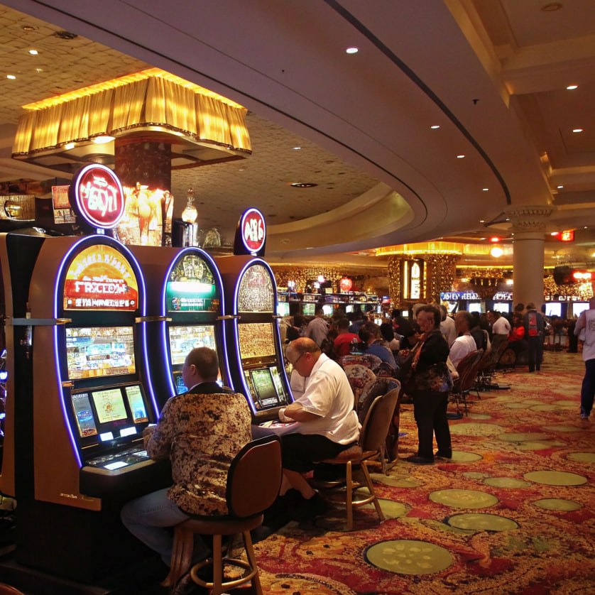 dj6-Game-Slots